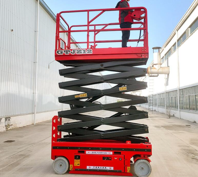 乃东自行走移动式升降机